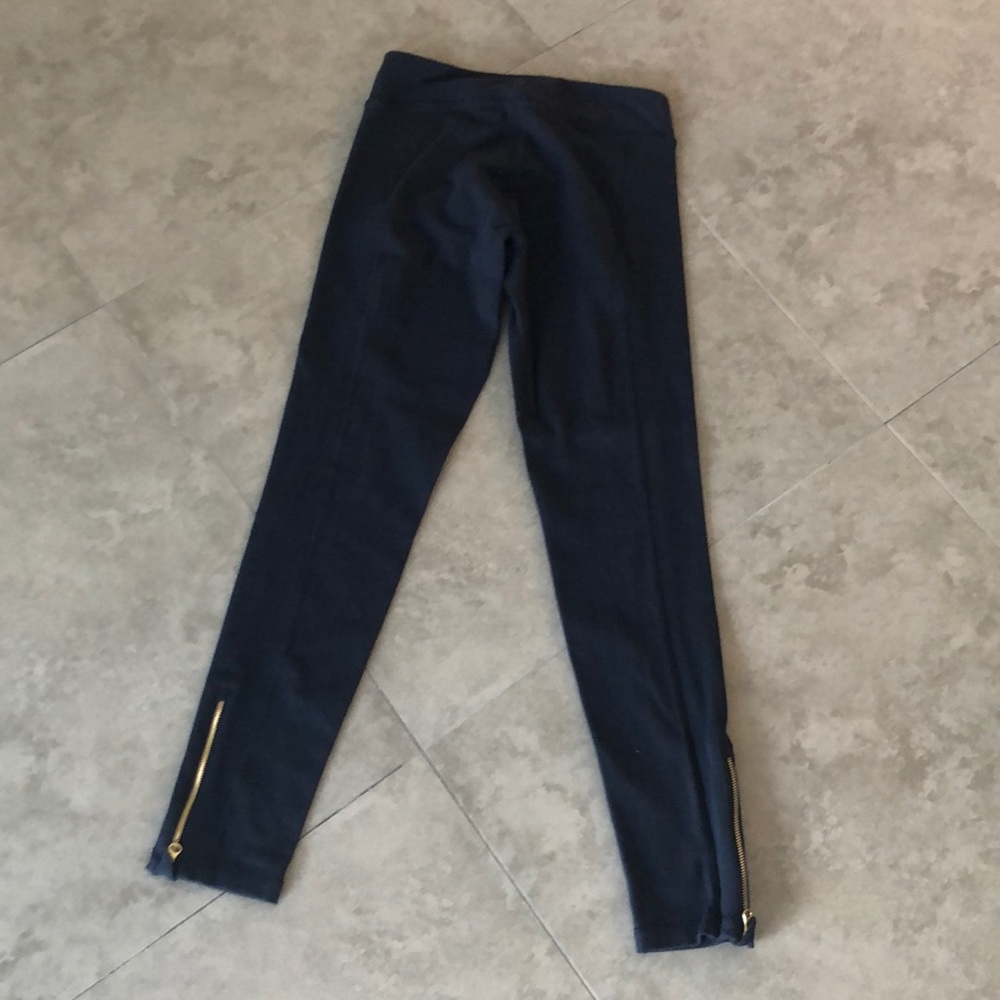 Lululemon 7/8 navy pant with gold zipper - sz 8 - Picture 2 of 5